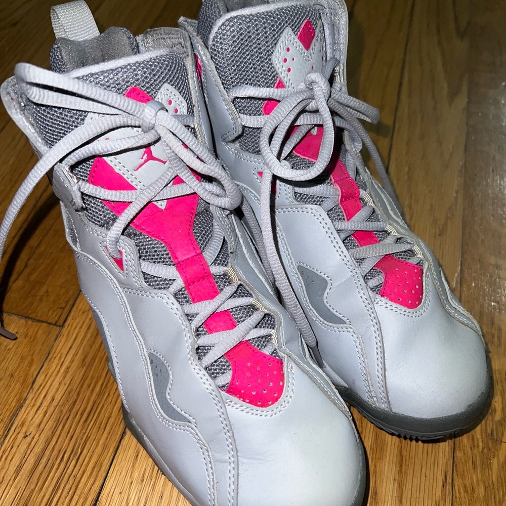LIKE NEW Jordan True Flight GG ‘Grey Pink’ 7Y